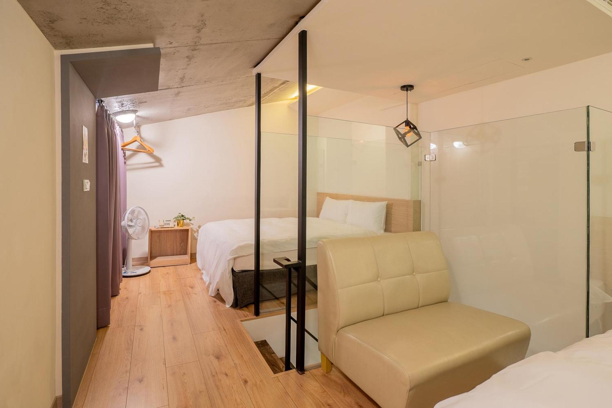 Check Inn Express Taichung Yizhong Exterior photo