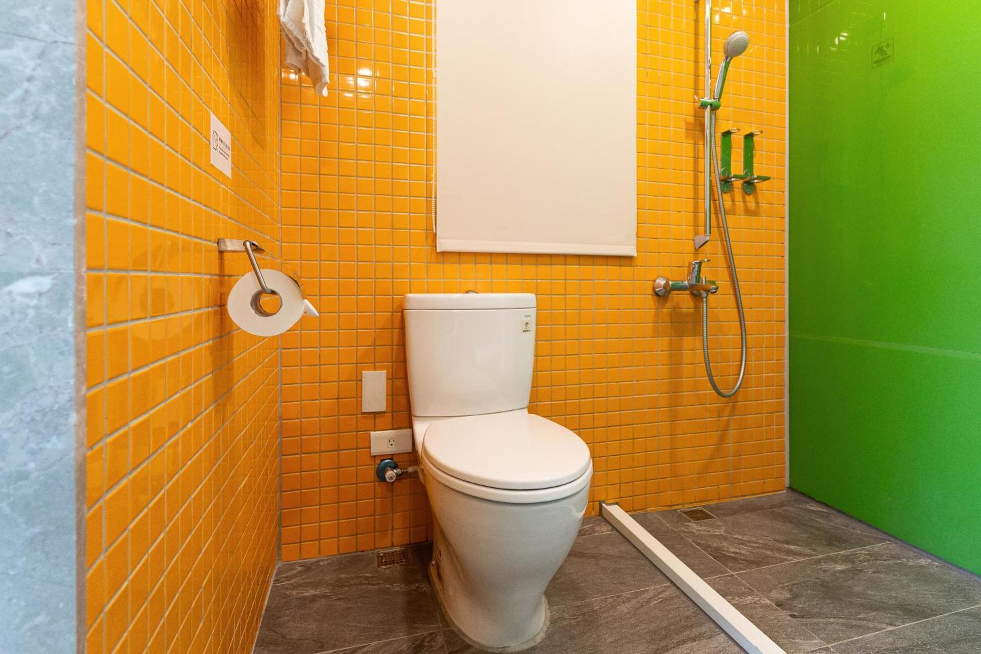 Check Inn Express Taichung Yizhong Exterior photo